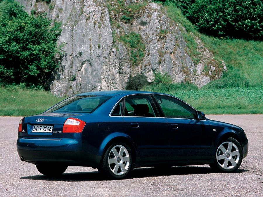  Audi A4 2.0 FSI Sedan (B6,8E) 2000 года  (фото 4 из 10)